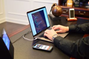 Veja os desafios ao trabalhar C# no mobile.
